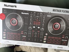 Numark MIXTRACK Platinum FX