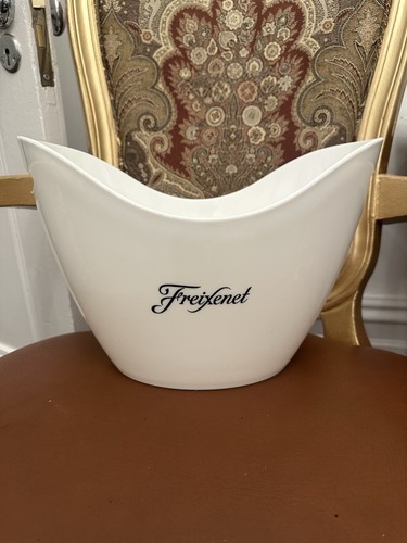 Freixenet large champagne - large, ice