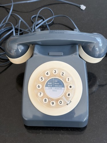 Telephone vintage style - telephone,