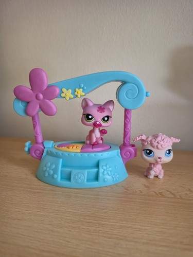 Littlest pet shops - and, dog