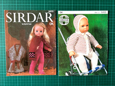 Bundle of 2 Sirdar Doll Clothes Knitting Patterns 14 "- 22" Baby & Fashion Dolls