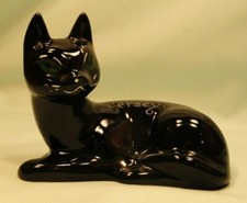Sandygate Torquay Pottery Black Cat from Jersey in Very Good Condition
