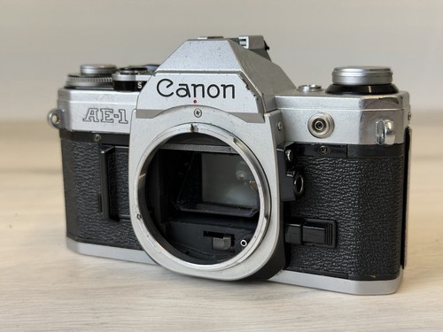 Canon slr camera - ae-1,