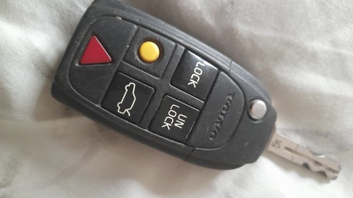 Volvo button remote key - volvo,