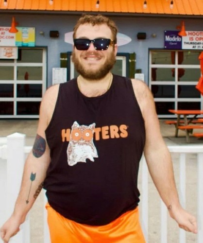 Adult mens hooters bar - adult,