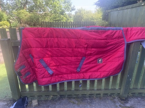 Derby house red quilted stable - house,