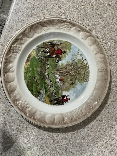 Finsbury decorative plate - decorative,