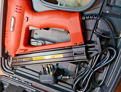 Brad nailer 240v - brad,