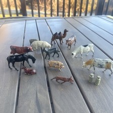 12 Vintage Cast Lead Britains