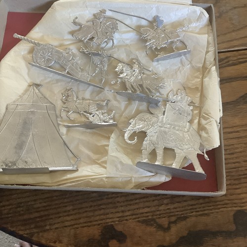 Military models jousting - military,