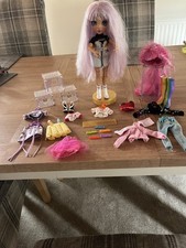  Rainbow High Avery Styles Doll & Fashion Closet & Accessories
