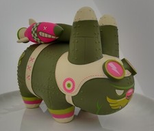 Kidrobot Frank Kozik: NYCC Yankee Pig Dog Labbit 7" Vinyl Art Figure dunny janky