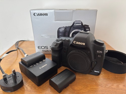 Canon eos mark digital - ii,