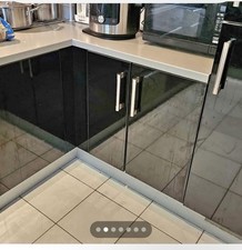 9 x Paula Rosa Kitchen Units Black Gloss