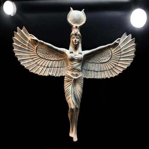 Isis statue antique - statue,
