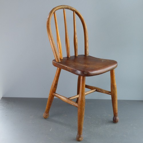 Antique windsor spindle bow - windsor,