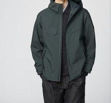 UNIQLO : C BLOCKTECH Parka