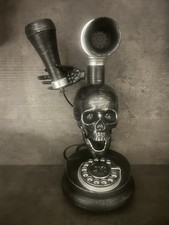 HALLOWEEN DECORATIONS Prop Animated Telephone Skull Ringing Phone Lights Sound