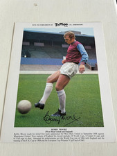 Football BOBBY MOORE WEST HAM & ENGLAND  portrait 10" x 8" Typhoo Tea Card,  VG