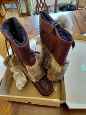 Women's Snow Boots Size 6