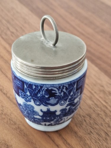 Early royal worcester - royal, crown