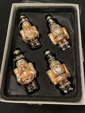 Boxed set of 4 VNT Glass