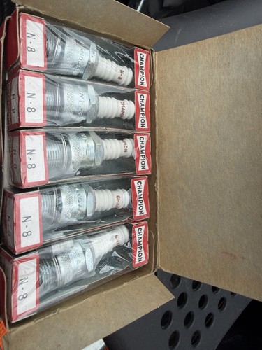 Champion spark plug new - n1,