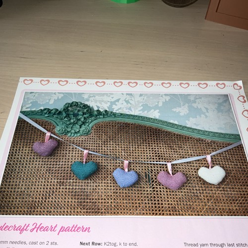 Heart bunting knitting - bunting, pattern