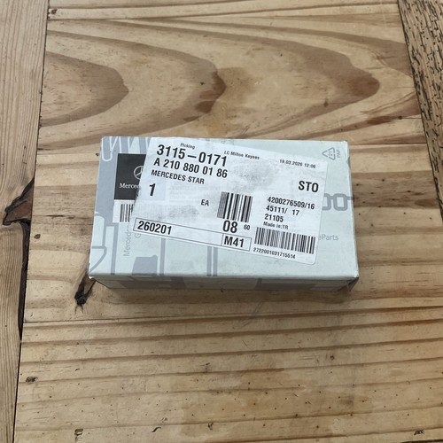 Mercedes benz hood star - mercedes-benz,