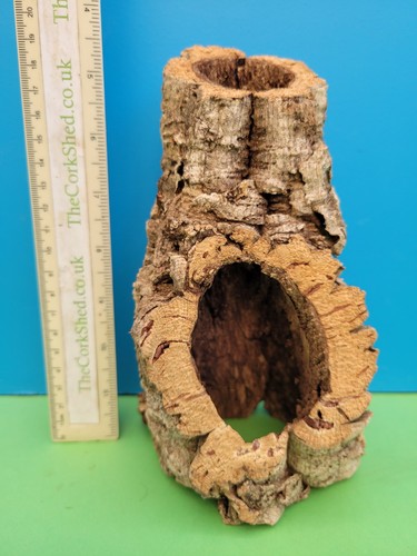 Cork bark tube hide 19cm - bark,