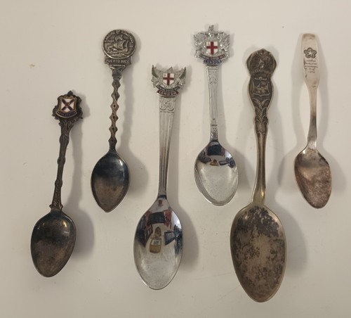 Lot vintage souvenir spoons - lot,