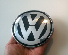 VW BEETLE, 2004 YEAR FRONT EMBLEM BADGE - 1C0 853 617/A - 1C0853617/A