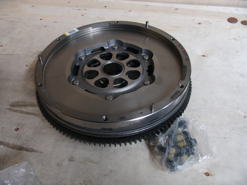 1c146477cd dual mass flywheel - 1c146477cd,