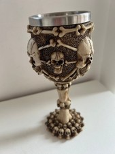 GOTHIC MEDIEVAL SKULL AND