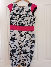 Kate Fearnley Stunning dress