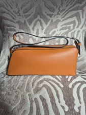 The Horse Smooth Orange Tan