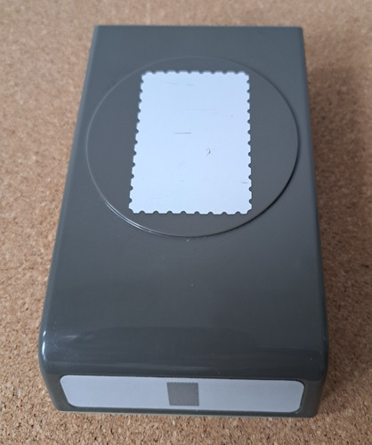 Stampin scalloped label - :,