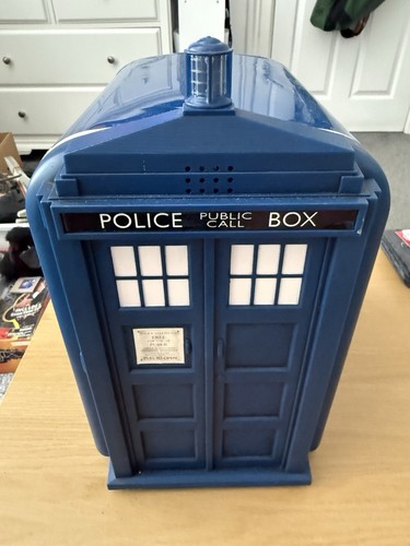 Doctor who tardis - who, with