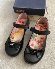 Black PETASIL Bath Girls