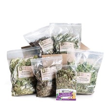 Bunny Bistro Natural Forage Treat Box - Leaves Only 600g - Rabbit & Guinea Pig