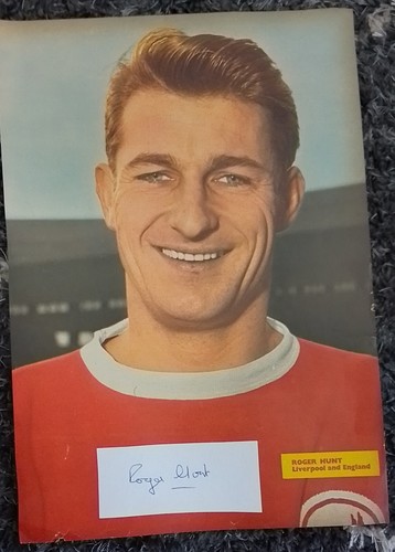 Roger hunt hand signed - hunt,