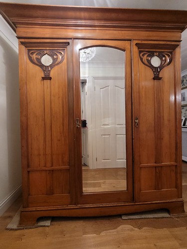 Stunning antique vintage - stunning,
