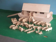 Medium Wooden Noahs Ark with