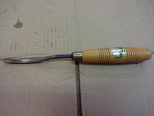 Henry Taylor carving chisel x