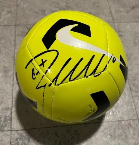 Cristiano ronaldo signed - cristiano,