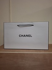 CHANEL 30x24 Shopping Gift