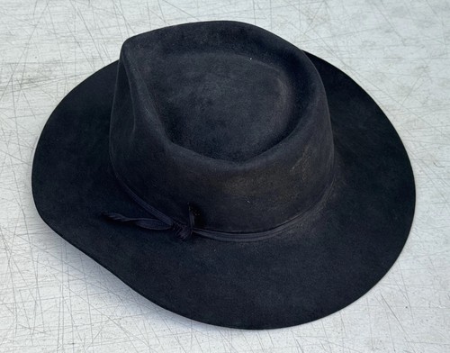 Vintage akubra snowy river - vintage,