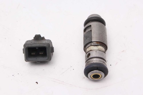 Right fuel injector moto - right,