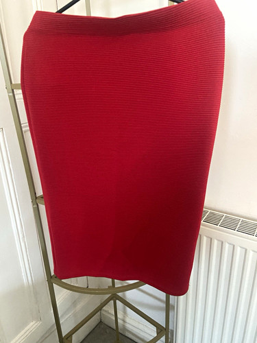 Select red solid - red, knee