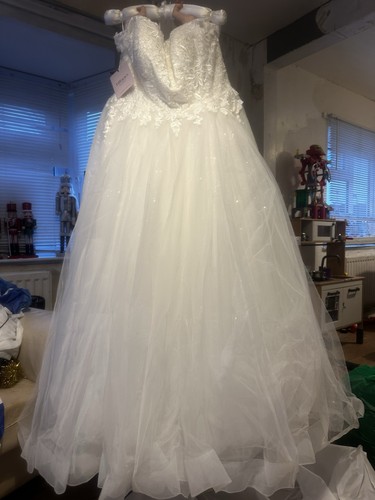 Brand new never worn - brand,